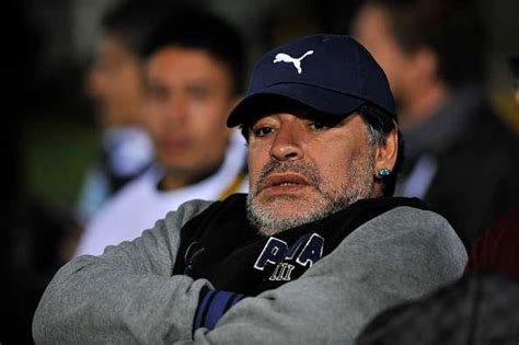 E­s­k­i­ş­e­h­i­r­s­p­o­r­­d­a­ ­M­a­r­a­d­o­n­a­ ­v­e­ ­F­o­r­l­a­n­ ­S­e­s­l­e­r­i­